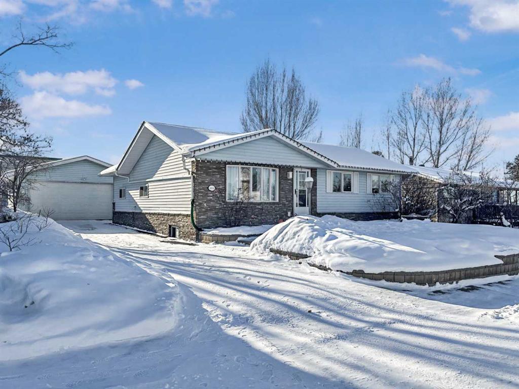 4806 53 Avenue Property Photo