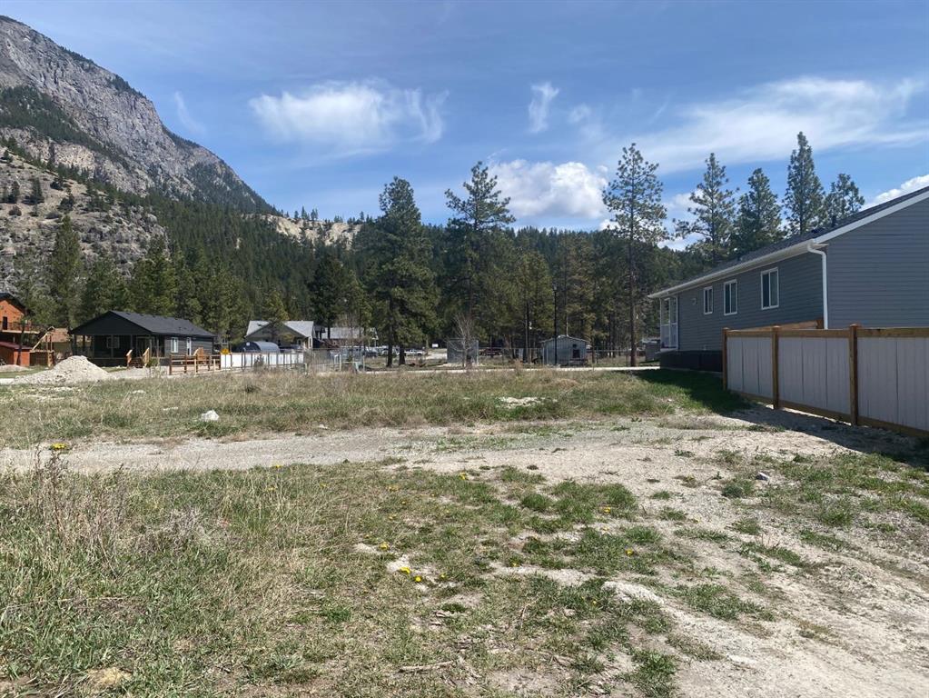 8783 Mountain View Street Property Photo 6