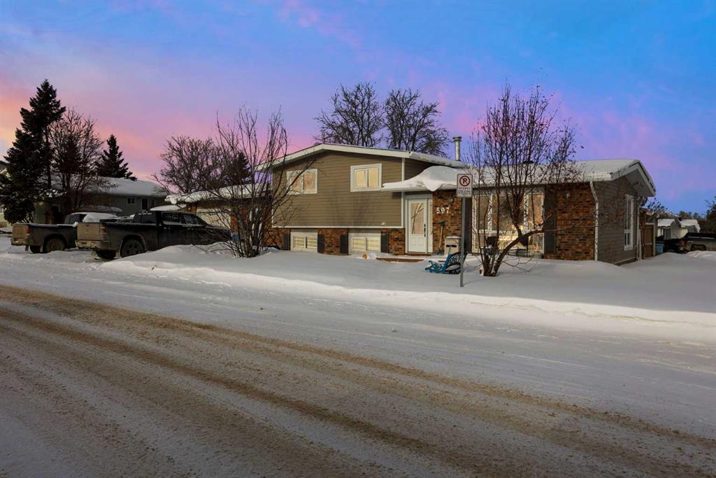 597 Beacon Hill Drive Property Photo 1