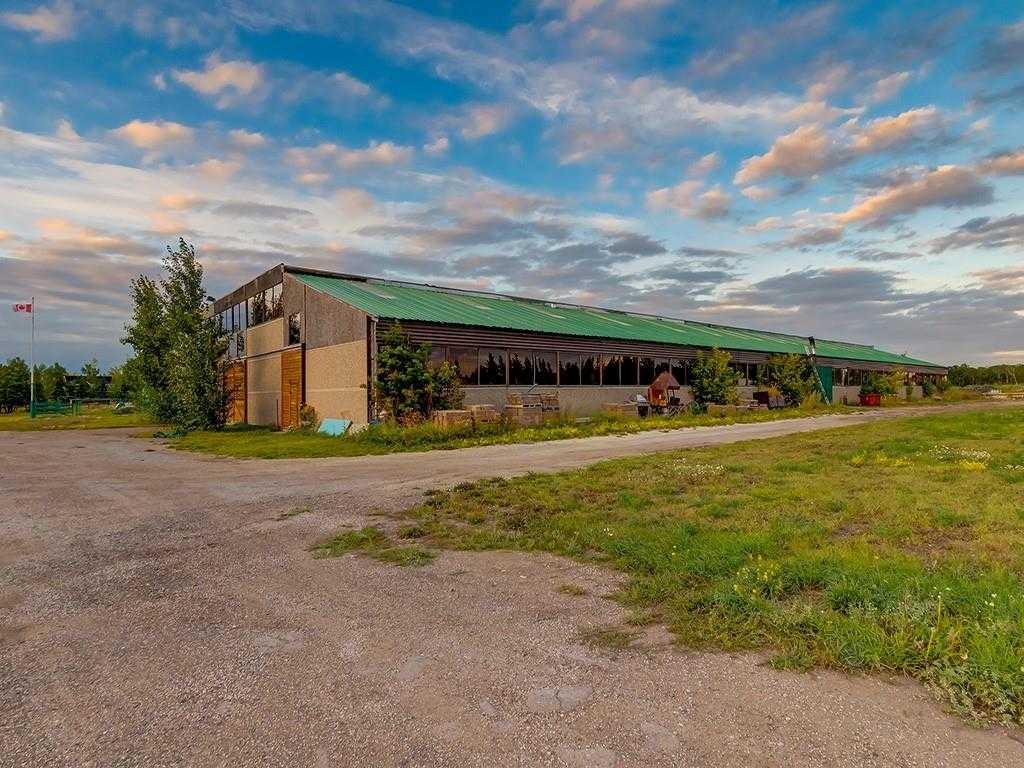 881401 206 Avenue Property Photo 12