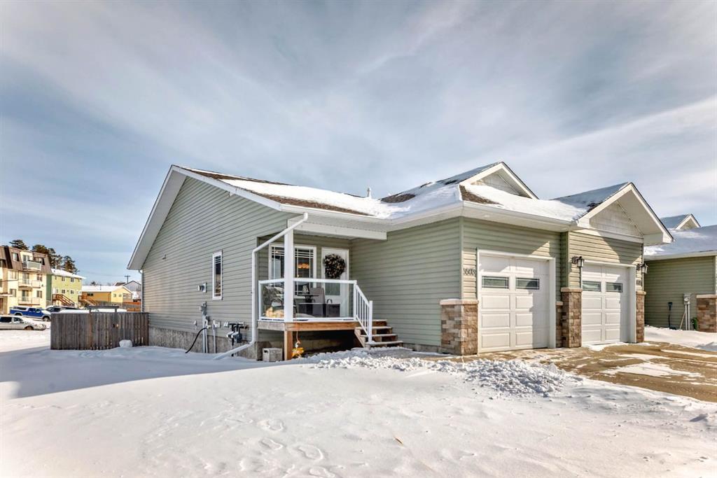 5503 52 Avenue Close Property Photo