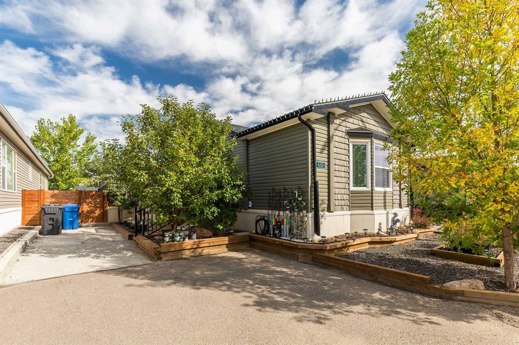 3020 Applewood Road Property Photo