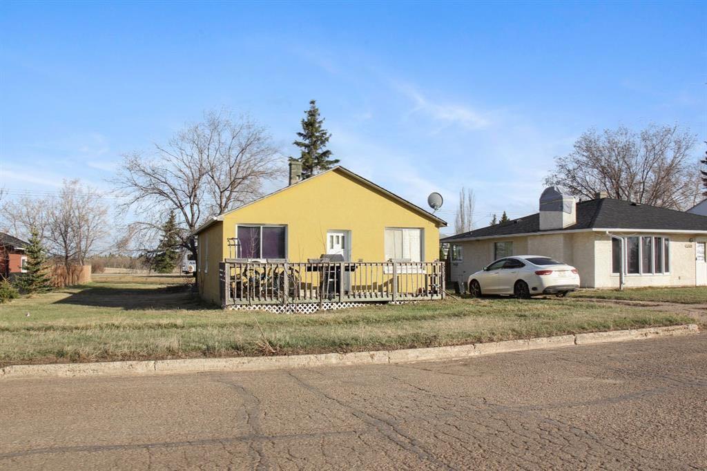 5313 50 Street Property Photo