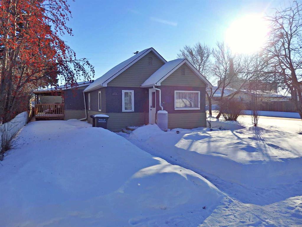 4623 48b Avenue Property Photo