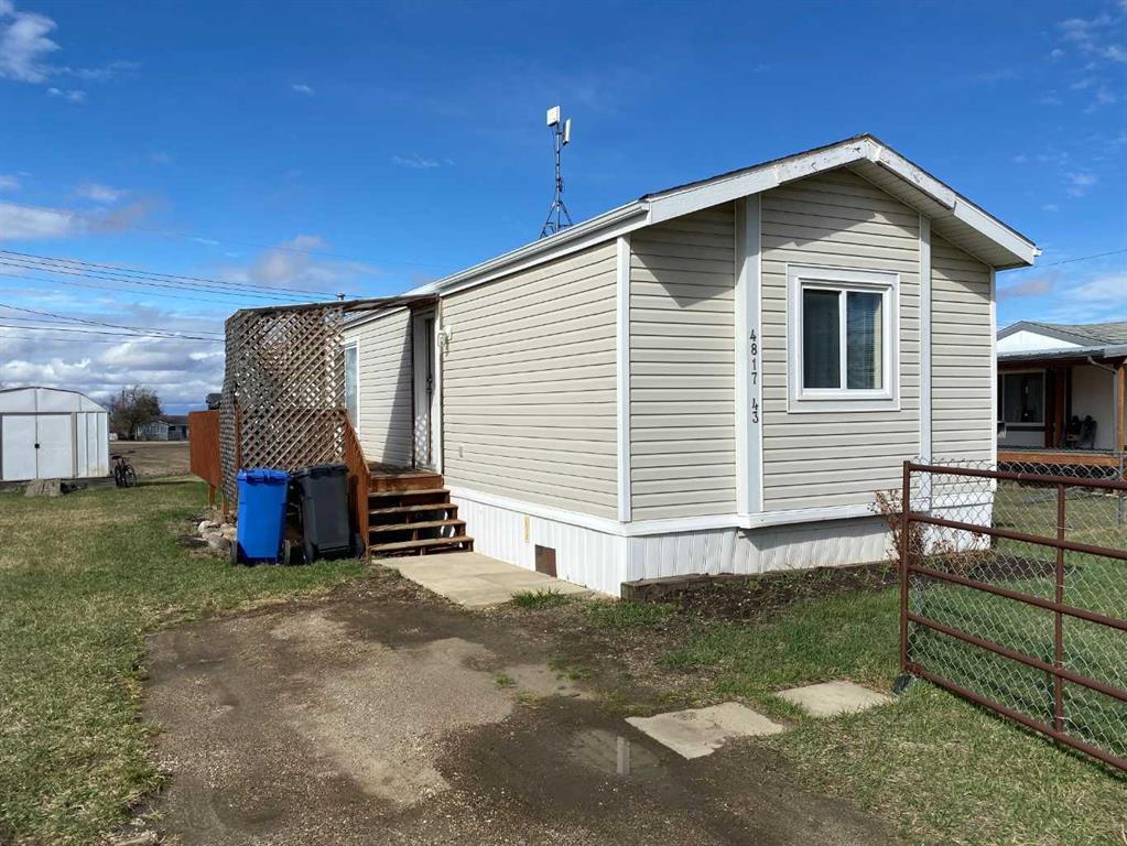 4817 43a Avenue Property Photo 1