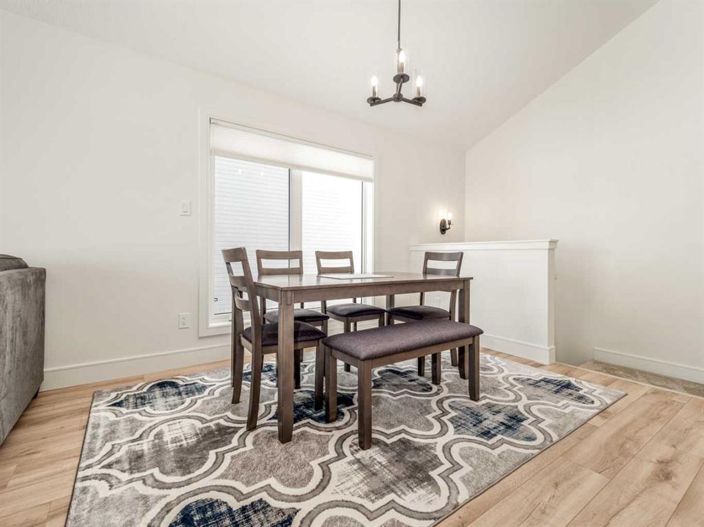2506 46 Street Property Photo 14