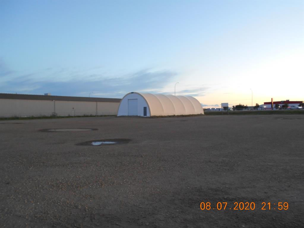 8606 99 Street Property Photo
