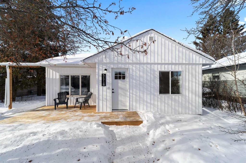 5118 52 Street Property Photo