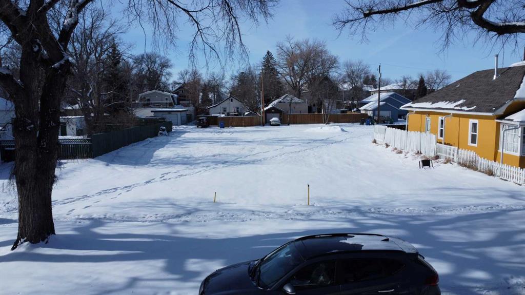 622 6 Street Property Photo 6