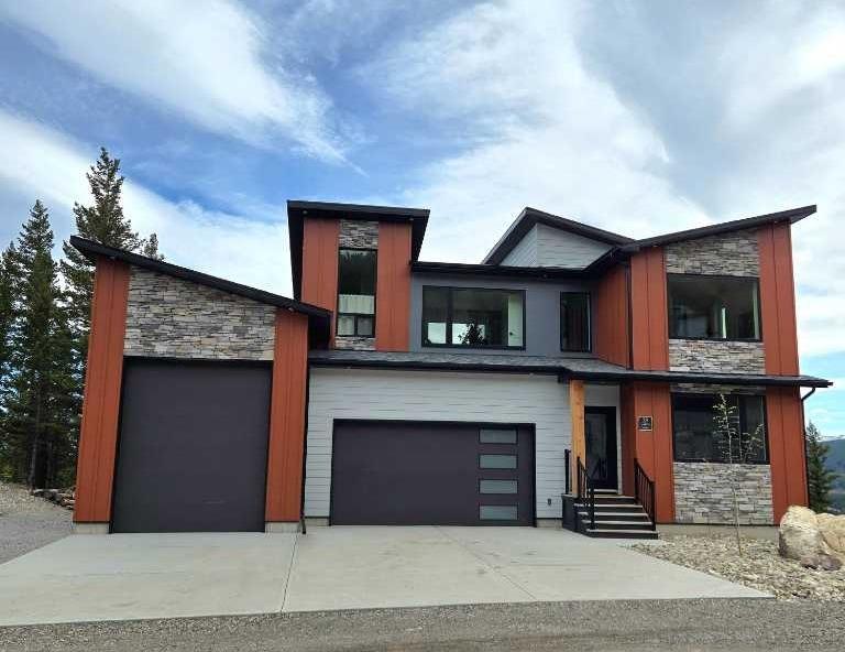 39 Kananaskis Way Property Photo