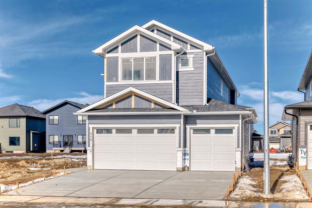 714 Mandalay Boulevard Property Photo