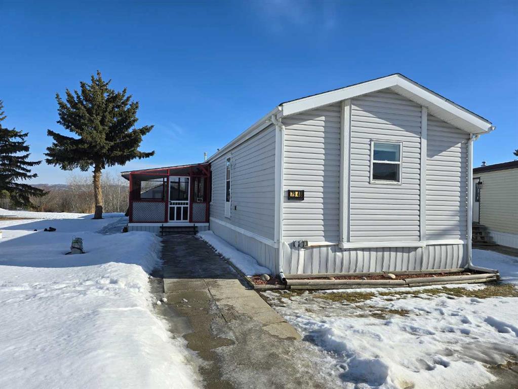 7948 97 Avenue Property Photo