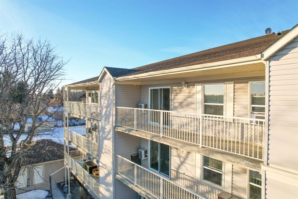Wetaskiwin County Real Estate Listings Main Image