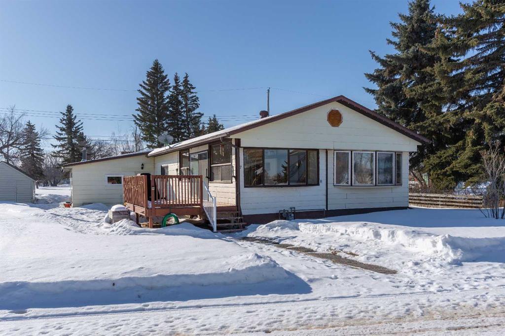 7 Bluejay Crescent Property Photo