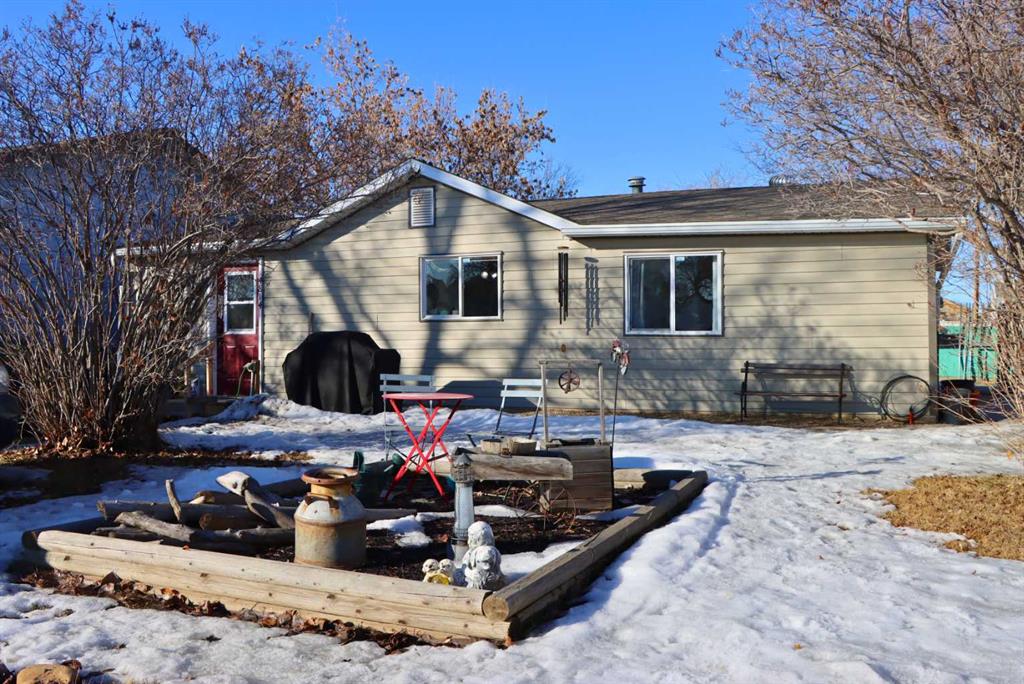 4814 48 Avenue Property Photo