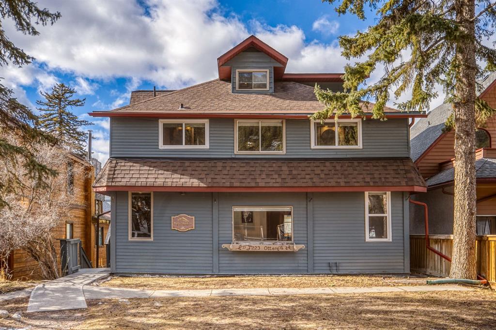 223 Otter Street Property Photo