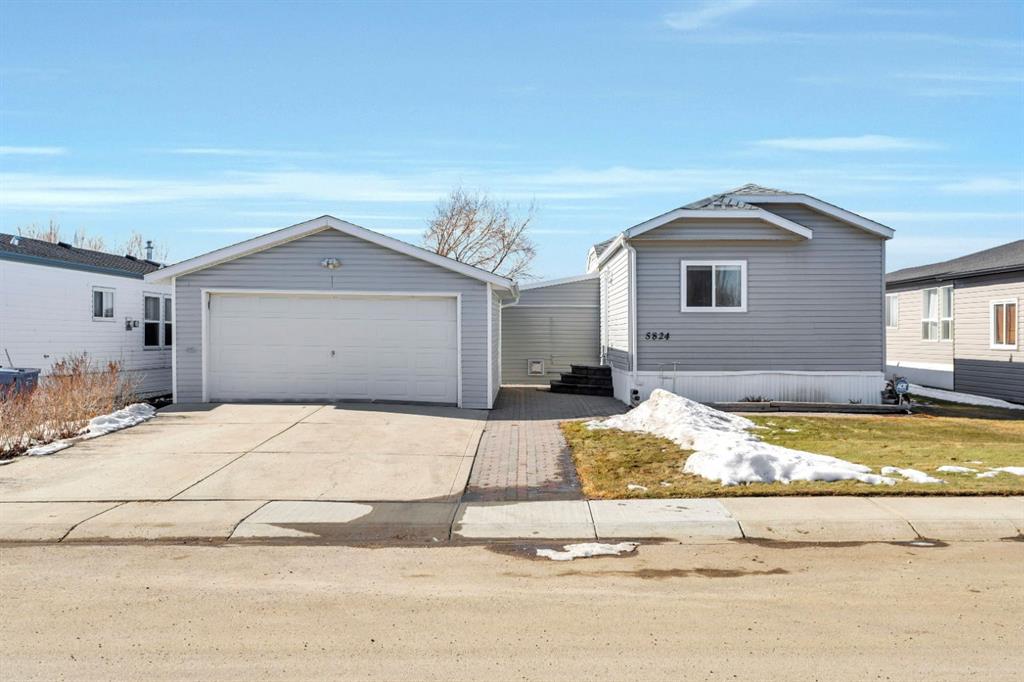 5824 53 St Property Photo