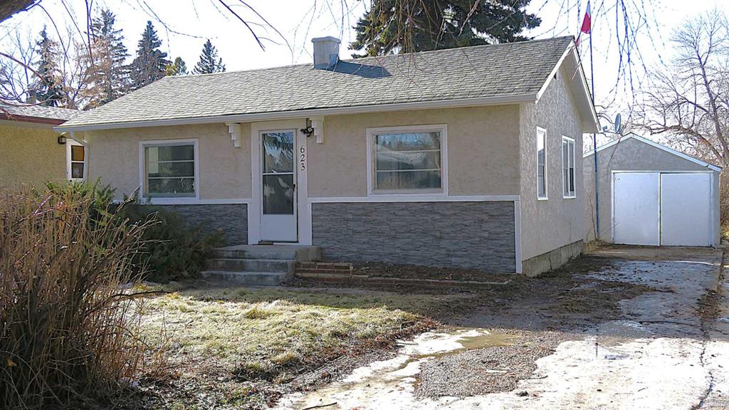 623 Centre Street Property Photo
