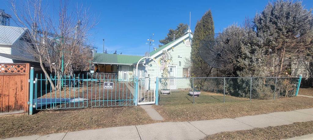 5132 48 Street Property Photo