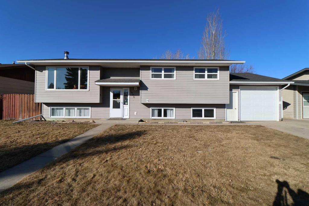 5406 45 St Property Photo