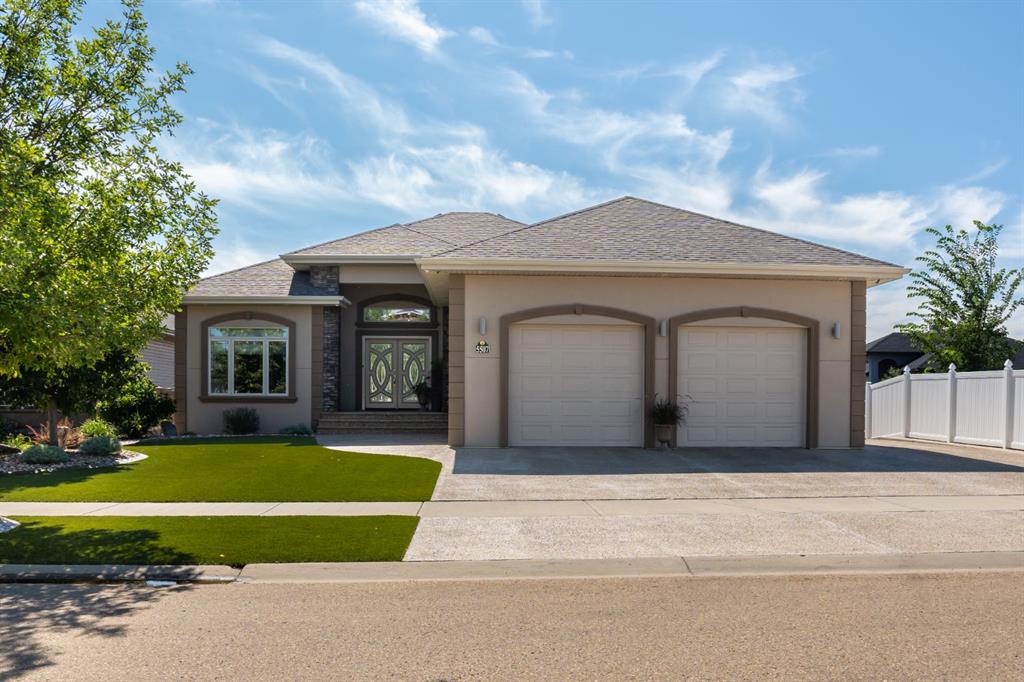 5507 28 Avenue Property Photo