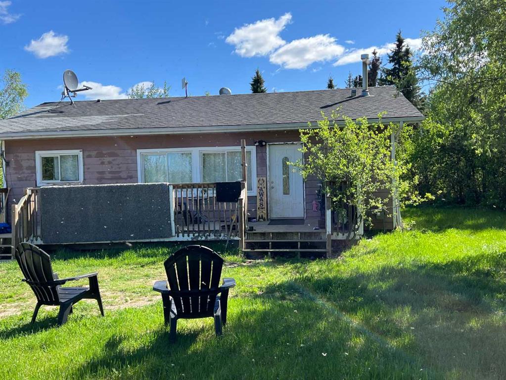 770 Cardinal Crescent Property Photo