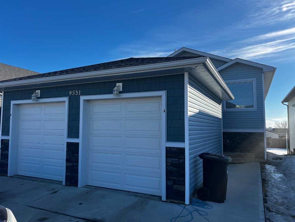 9531 113 Avenue Property Photo