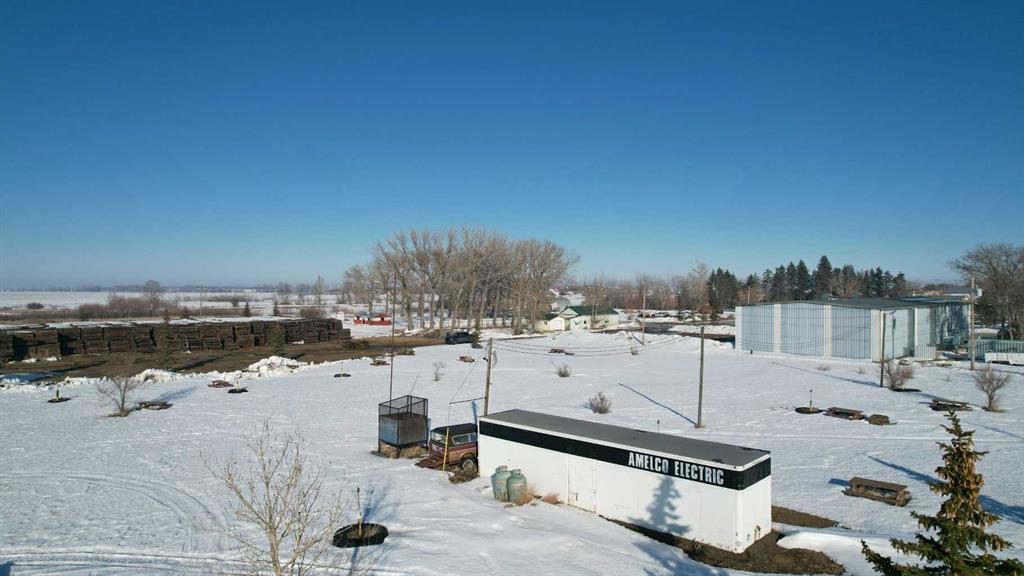 102 2 Avenue Property Photo 3