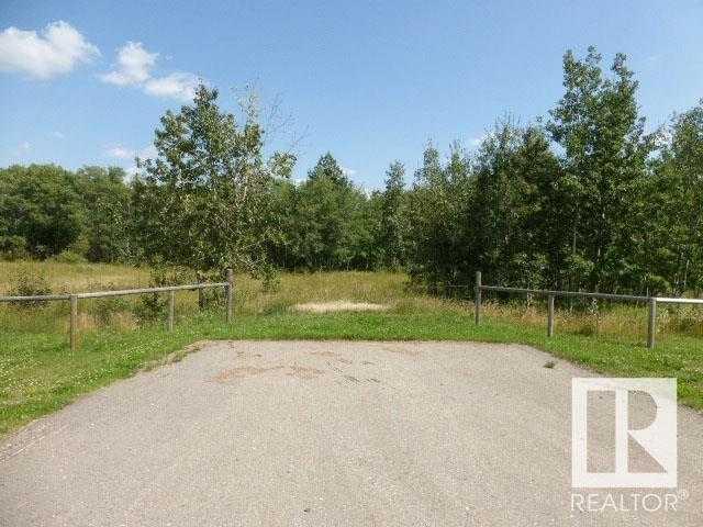 Calmar Real Estate Listings Main Image