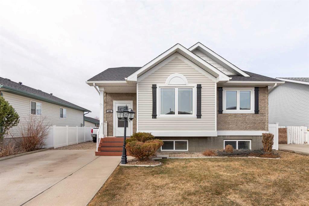 962 Kipling Crescent Property Photo