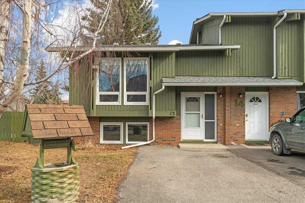 13 Pekisko Road Property Photo