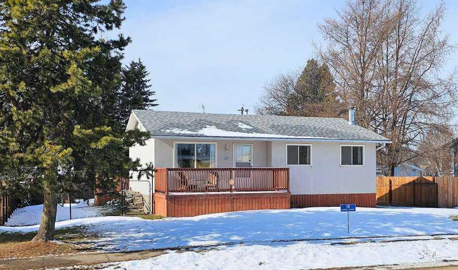 18 Centre Street Property Photo