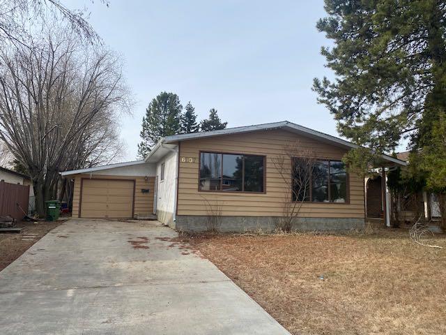 6307 43a Avenue Property Photo