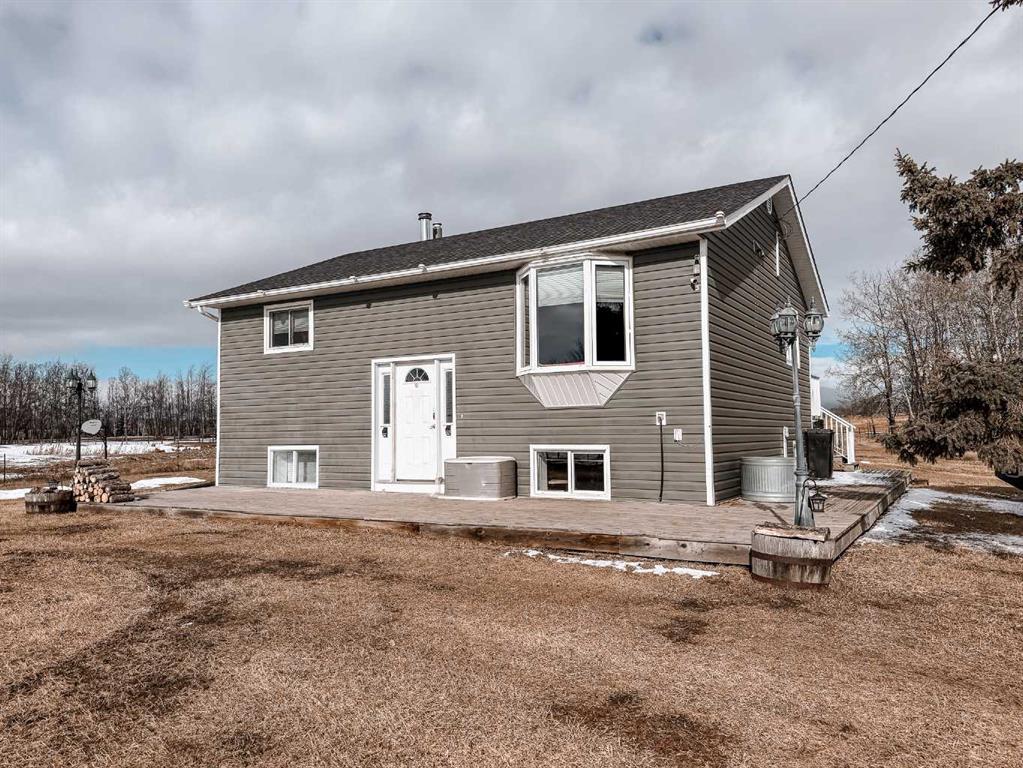 76401 70 Range Road Property Photo