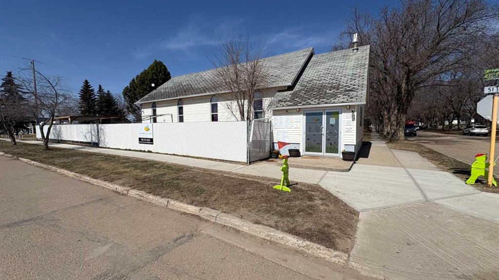 5104 48 Street Property Photo