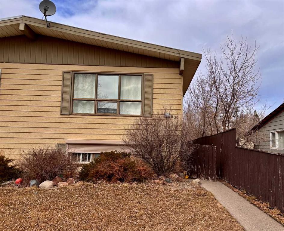 609 9 Avenue Property Photo