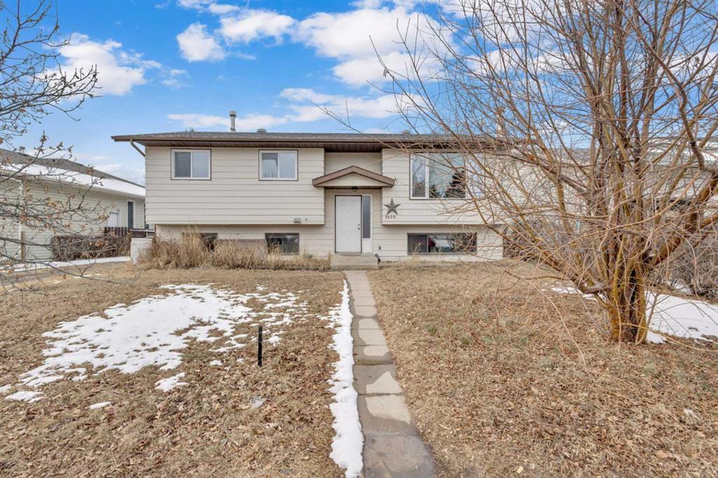 3659 54 Avenue Property Photo