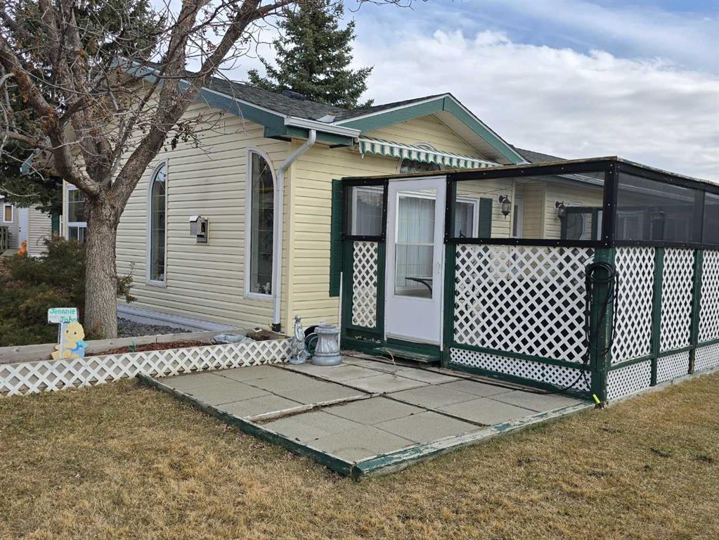 3003 33 Avenue Property Photo