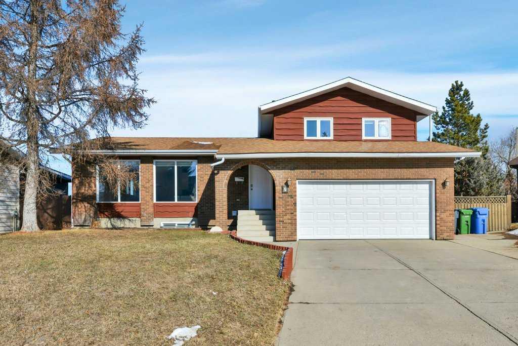 7 Goodacre Close Property Photo 2