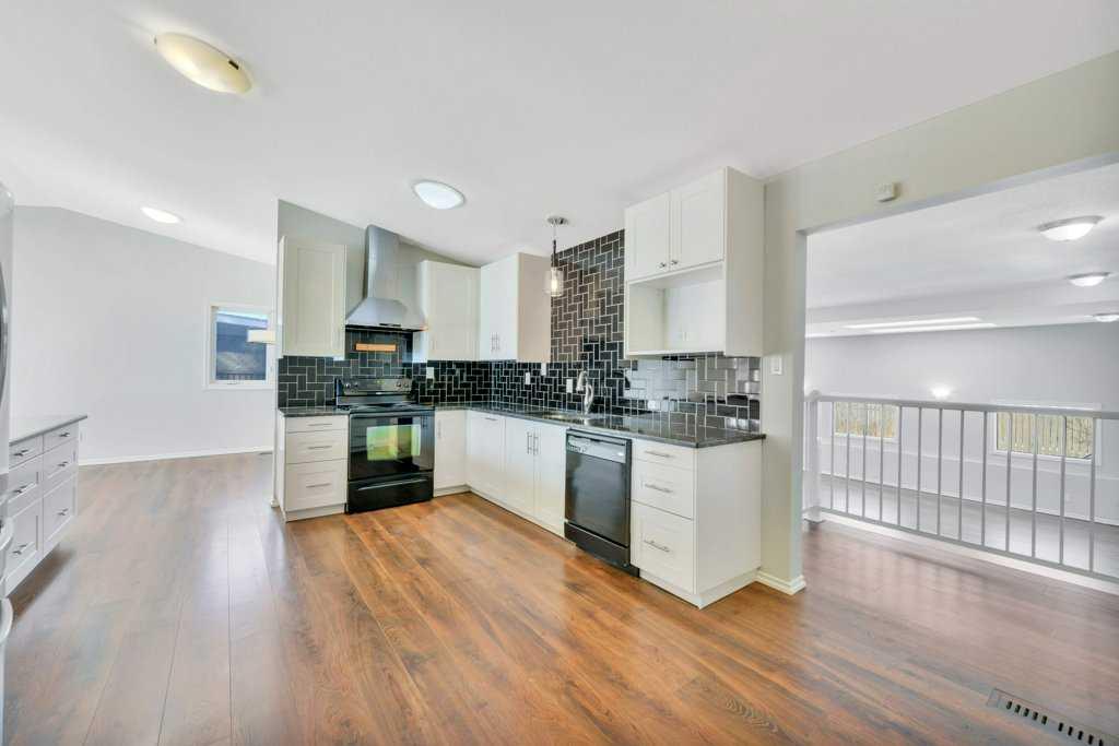 7 Goodacre Close Property Photo 10
