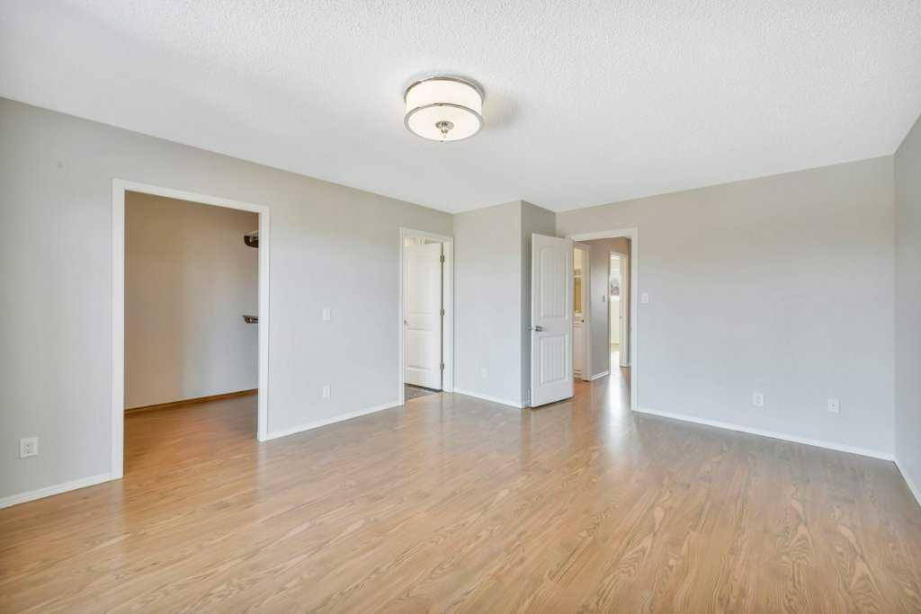 7 Goodacre Close Property Photo 16