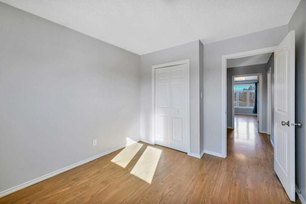 7 Goodacre Close Property Photo 22