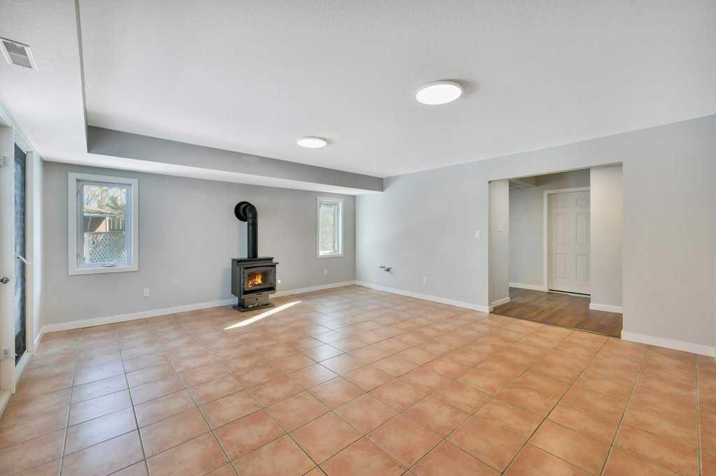 7 Goodacre Close Property Photo 26