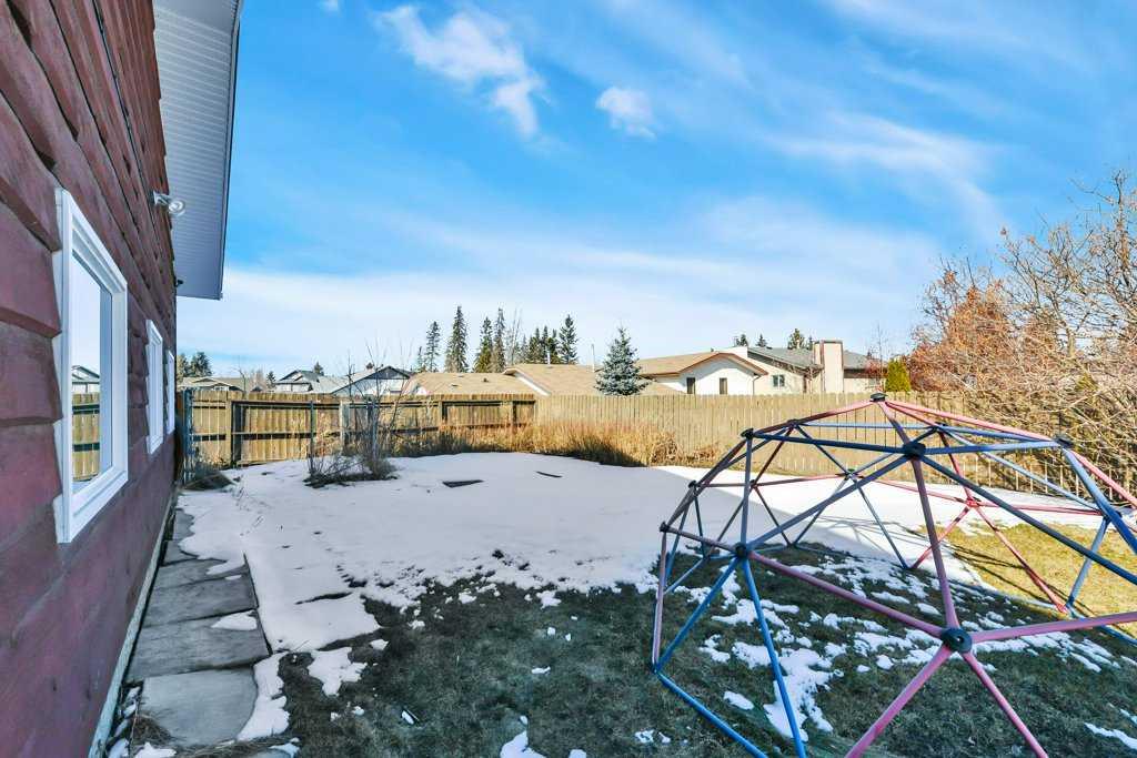 7 Goodacre Close Property Photo 35