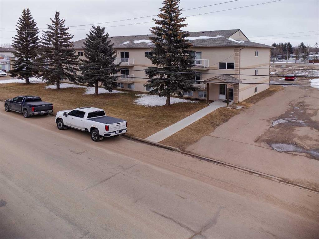 5415 54 Street Property Photo