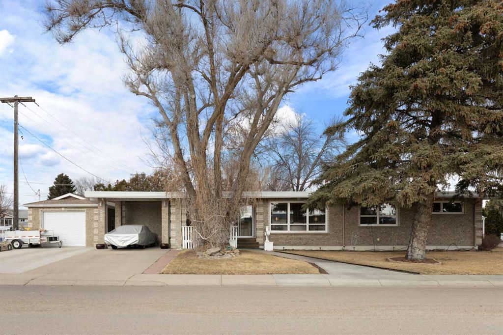 890 Hargrave Way Property Photo