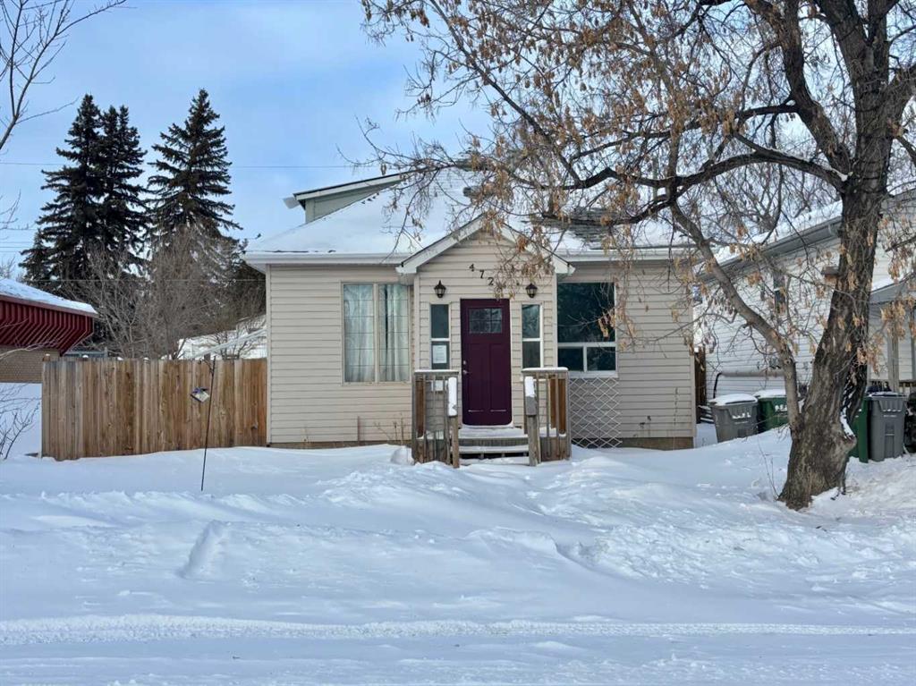 4728 48 Street Property Photo