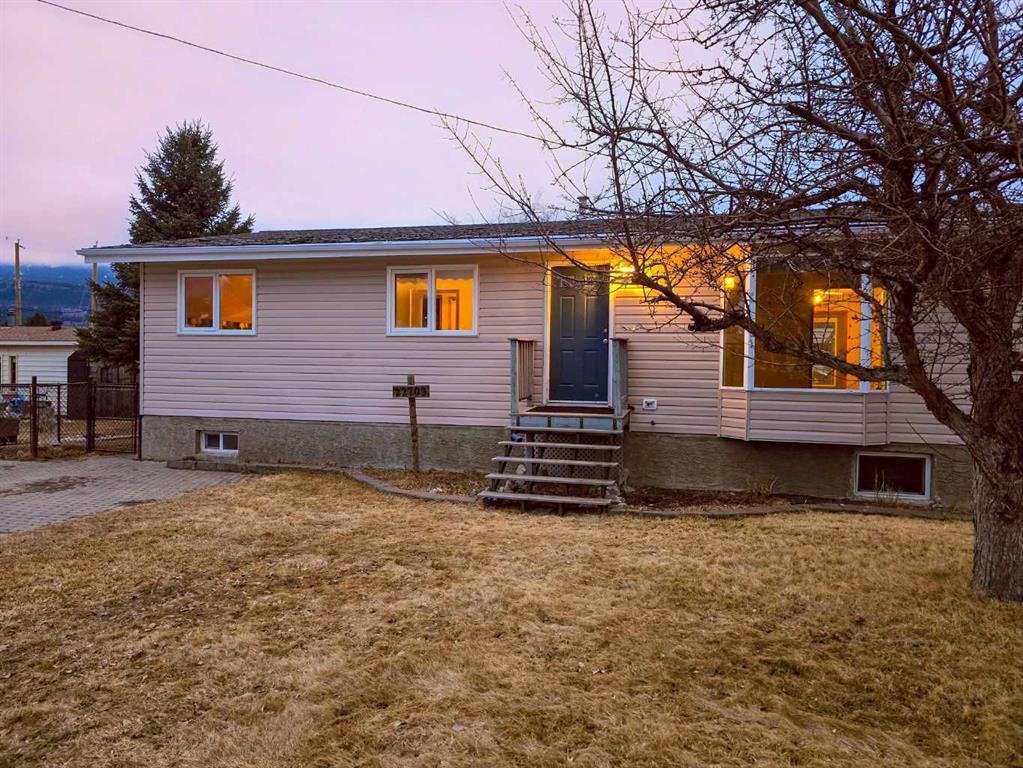 Hillcrest Real Estate Listings Main Image
