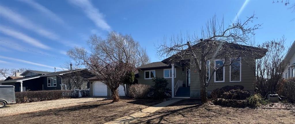 224 5 Street Property Photo