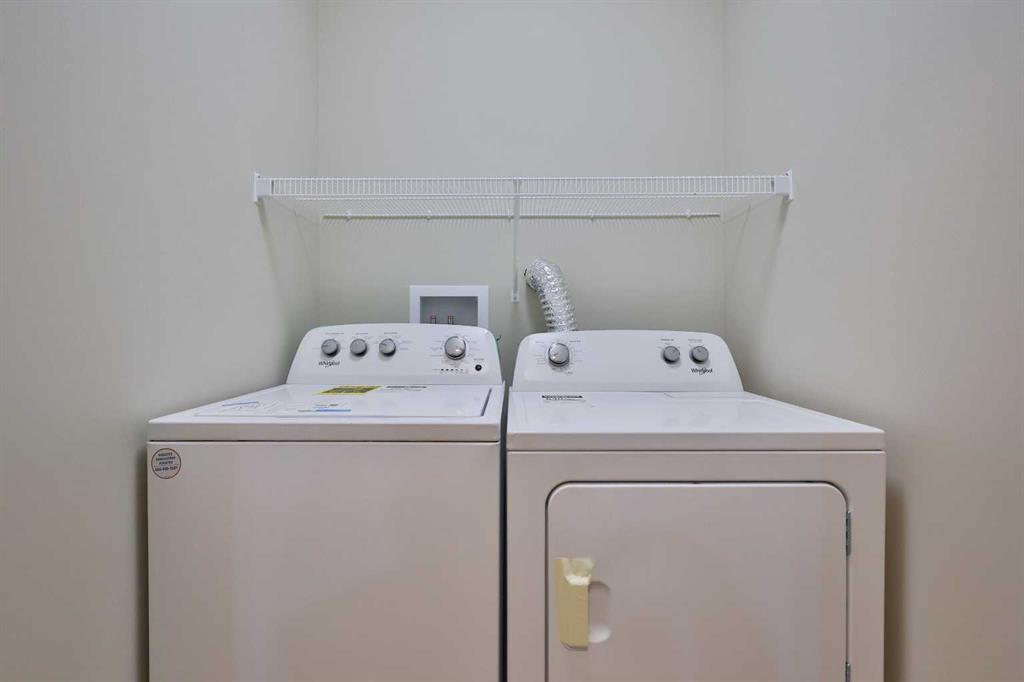 112 E 300 S Property Photo 16